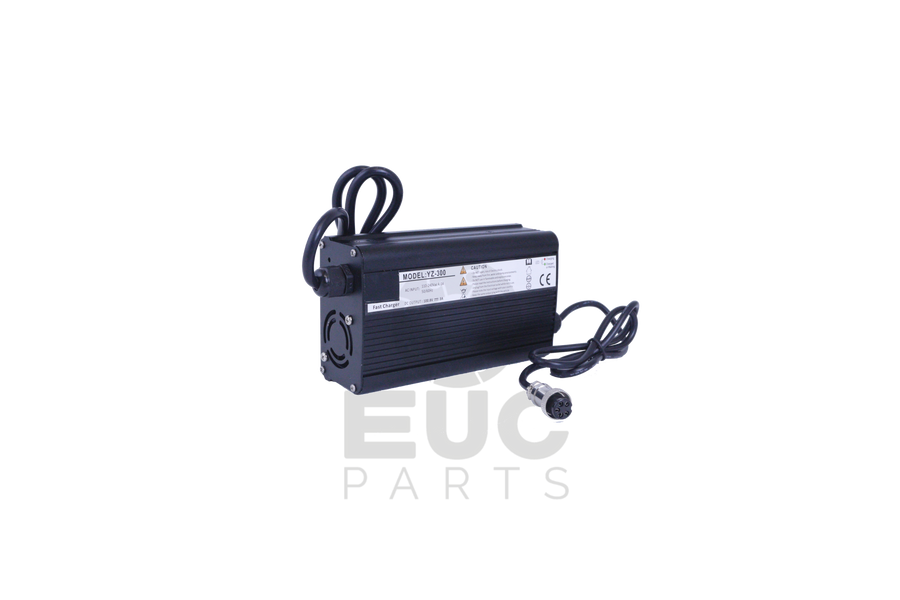 Charger 5-pin 100.8V 3A